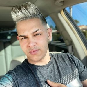 Meet your Posher, Luis raul